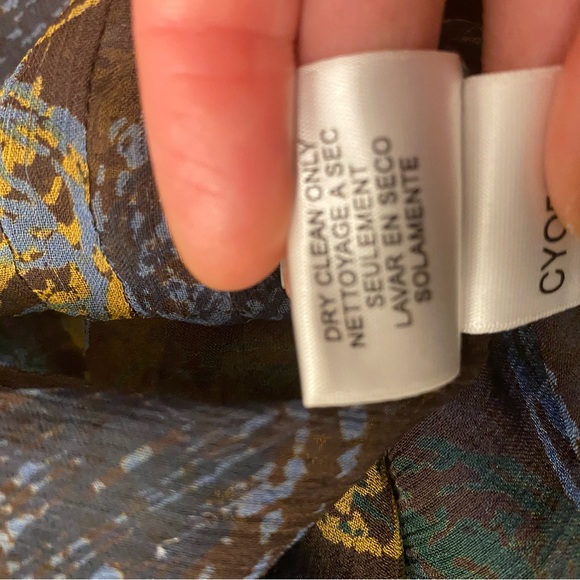 BCBG Silk Sheer Geometric Blouse with Balloon Sleeves and Lace Trim size S - Picture 5 of 11